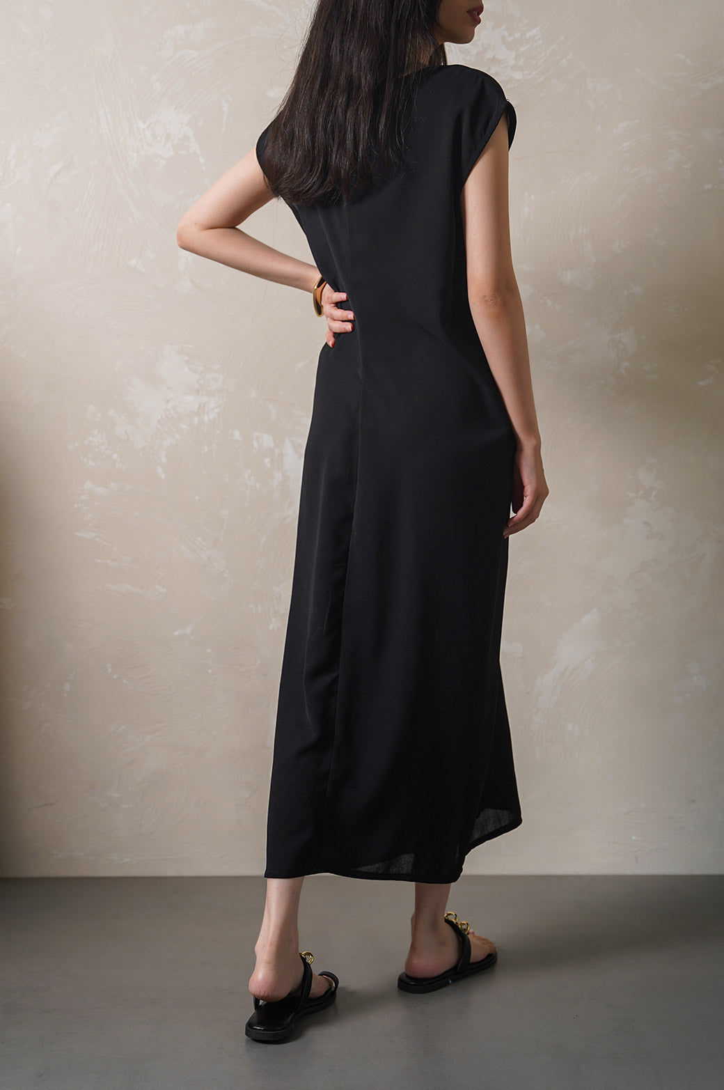 BLACK MIDI HOLIDAY DRESS