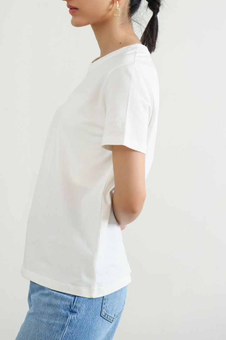 WHITE ROUND NECK T-SHIRT