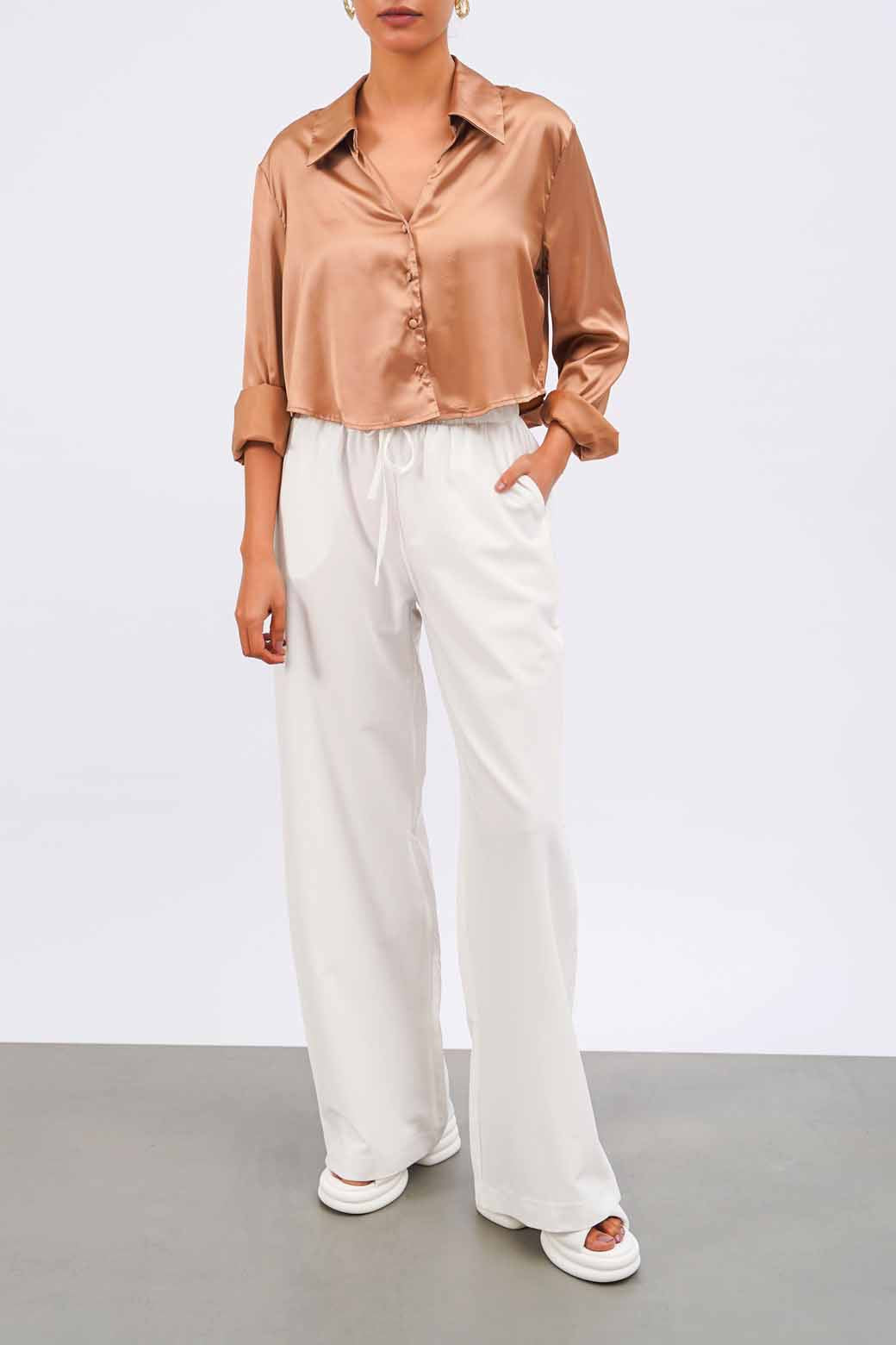 KHAKI CROPPED SILK SHIRT