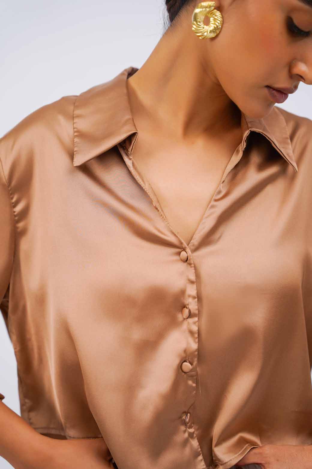 KHAKI CROPPED SILK SHIRT