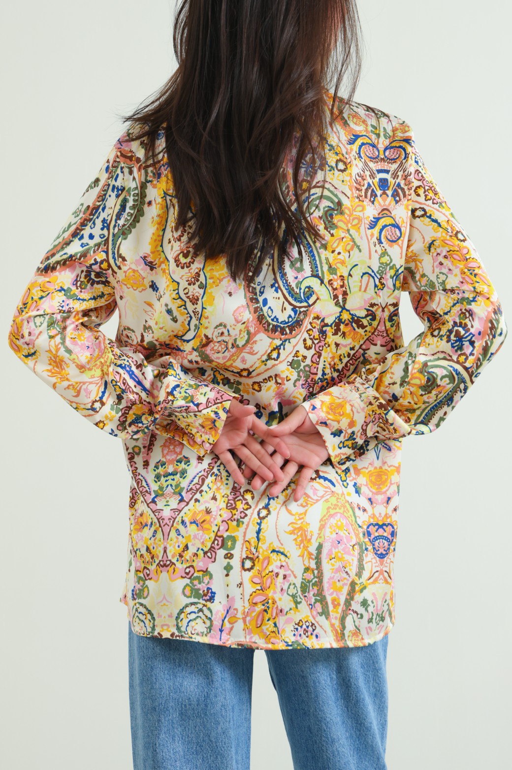 CREAM RETRO SILK BUTTON DOWN