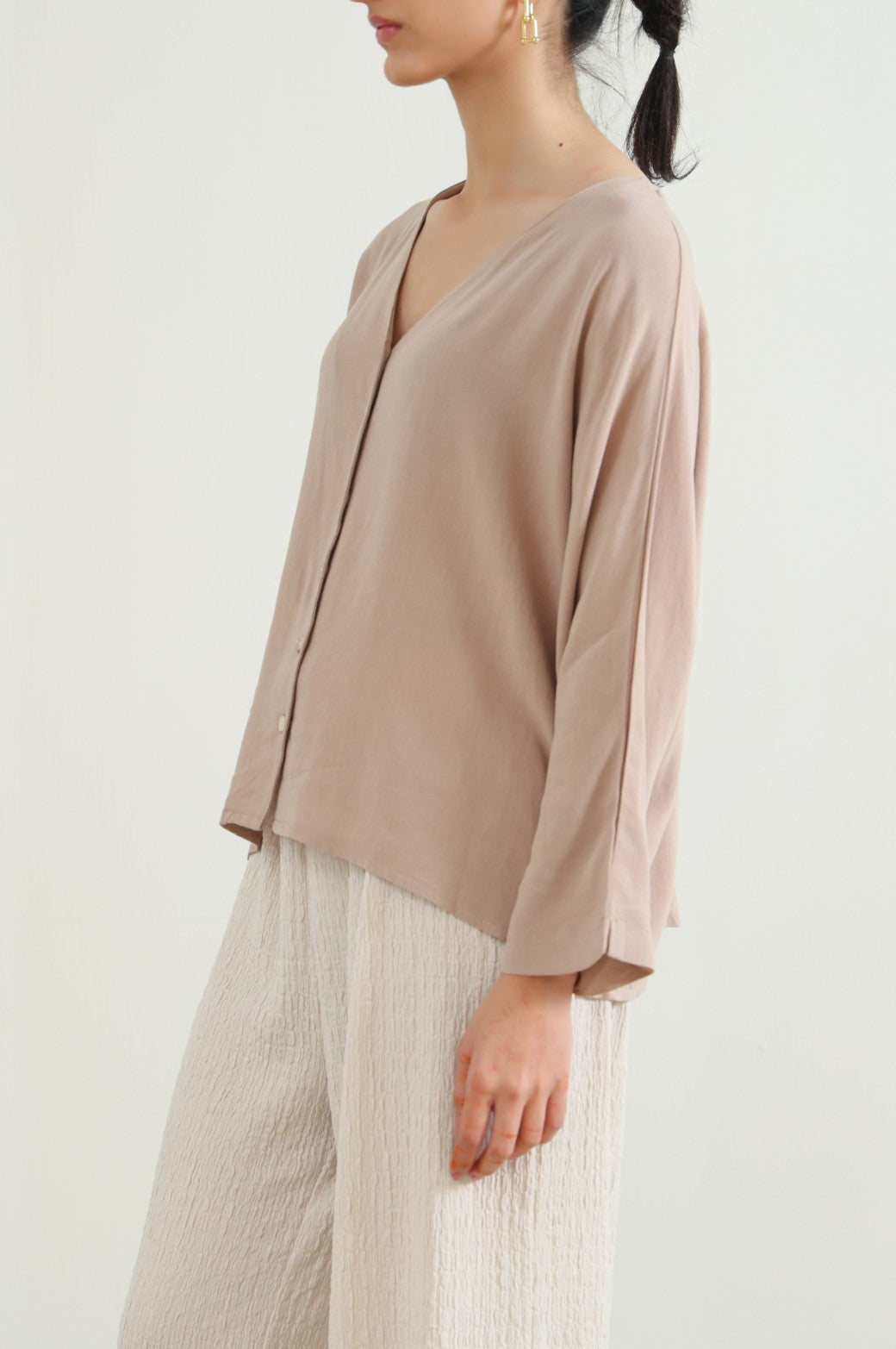 KHAKI FLOWY DAY BLOUSE
