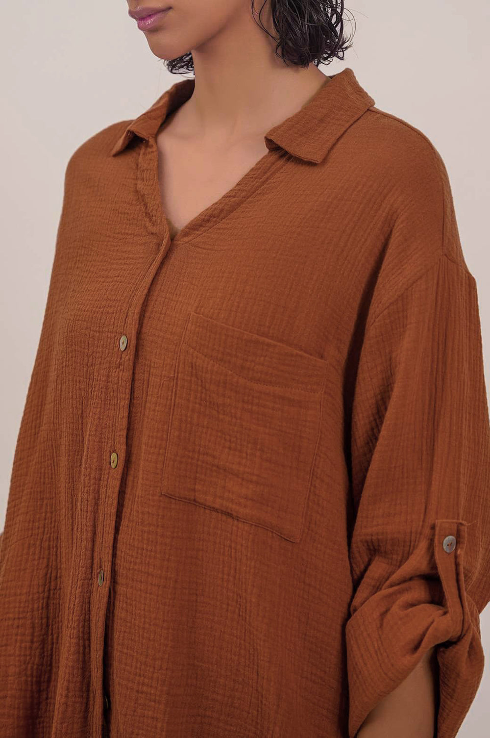 TAN BASIC MUSLIN BUTTON DOWN