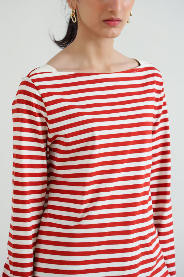 CREAM WIDE-NECK STRIPED TEE