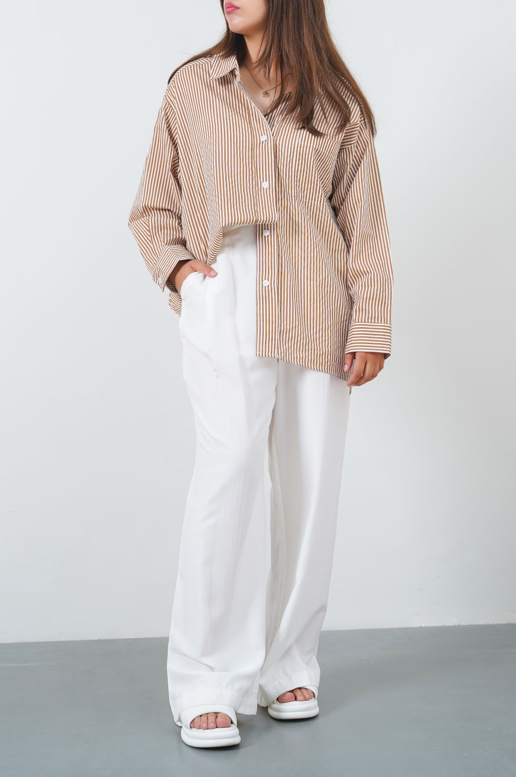 CAMEL SLOUCHY BUTTON DOWN