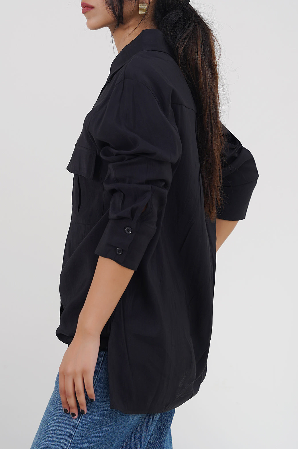 BLACK PATCH POCKET SHIRT
