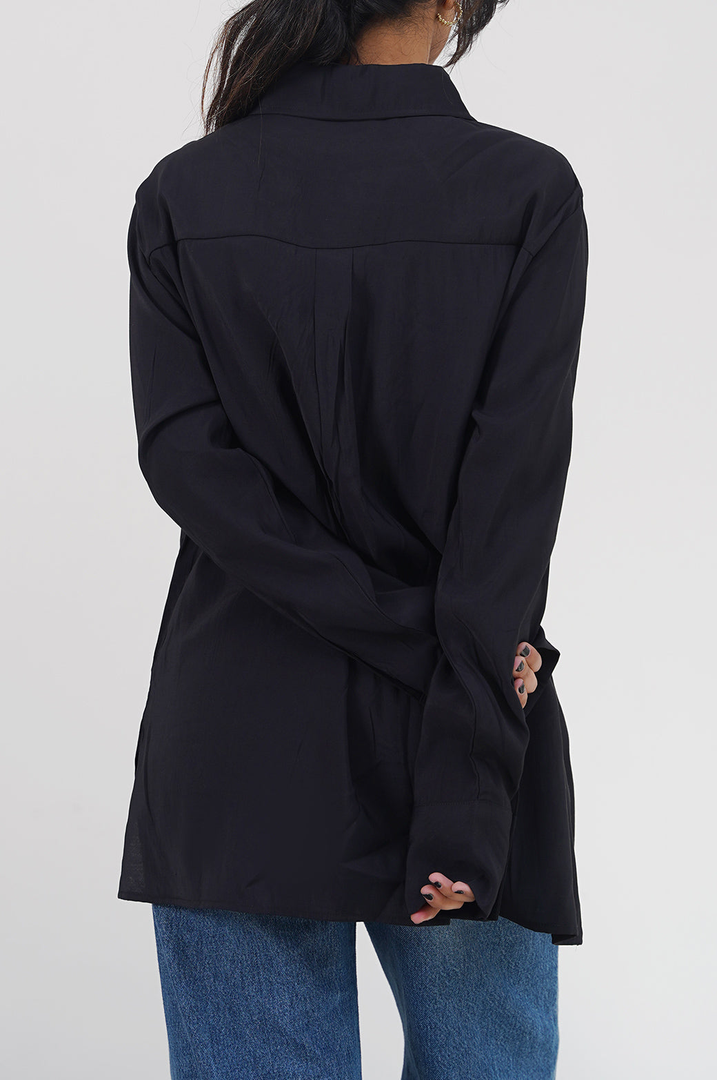 BLACK PATCH POCKET SHIRT