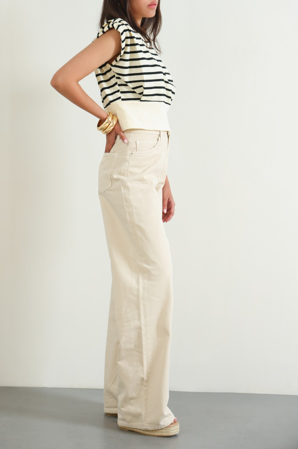 CREAM CROPPED SHOULDER T-SHIRT