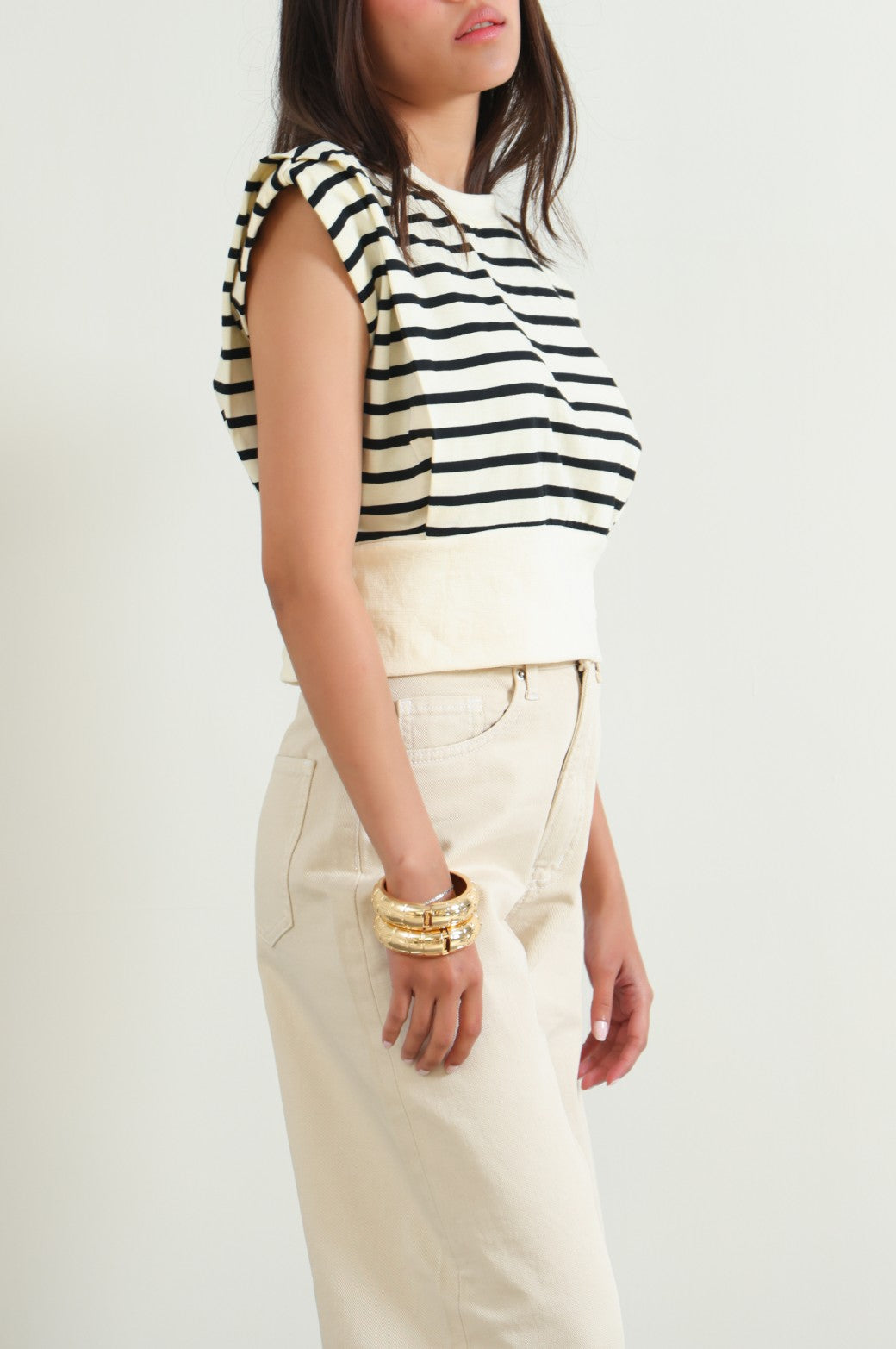 CREAM CROPPED SHOULDER T-SHIRT
