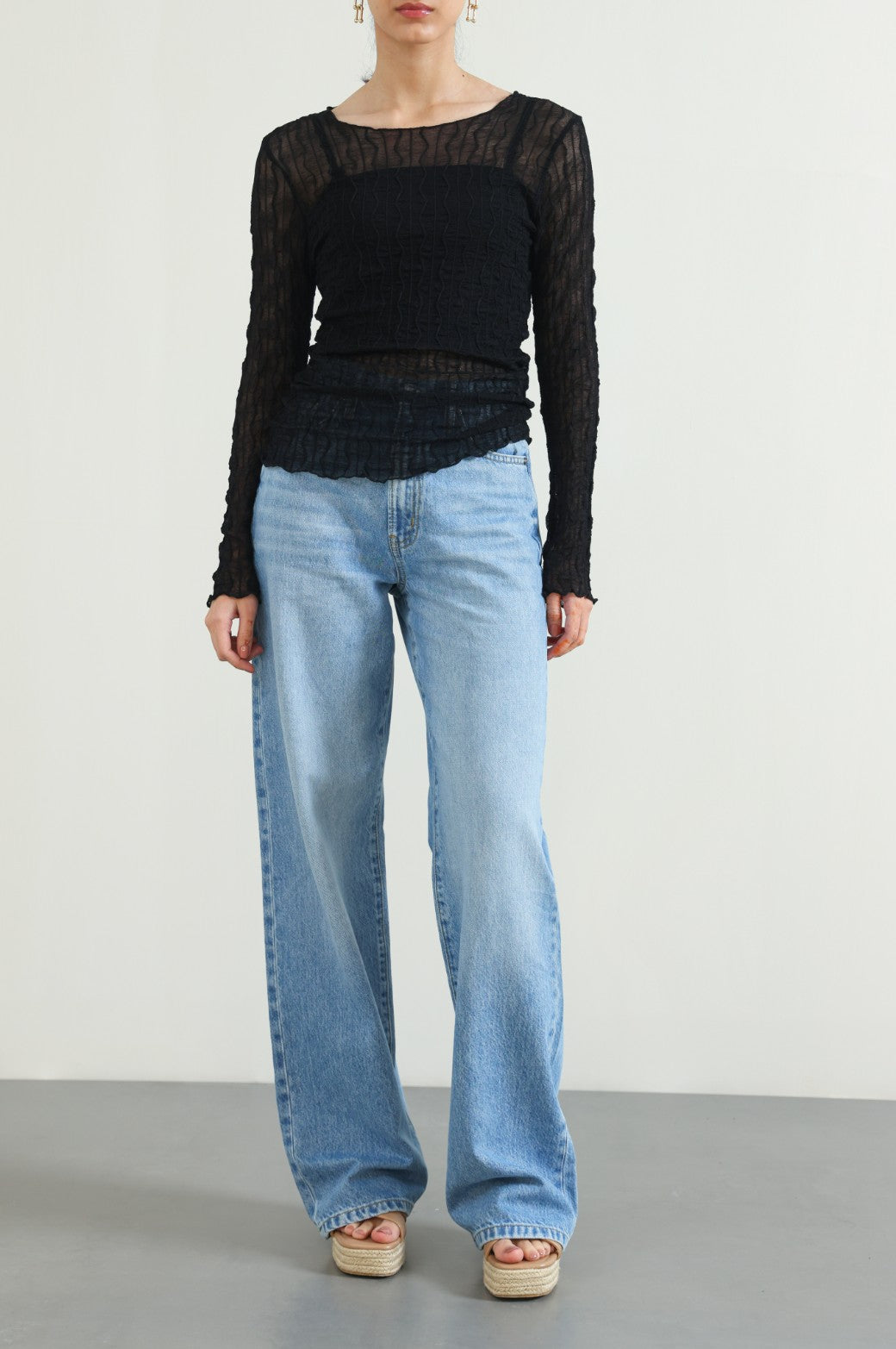BLACK STRETCHY MESH TOP