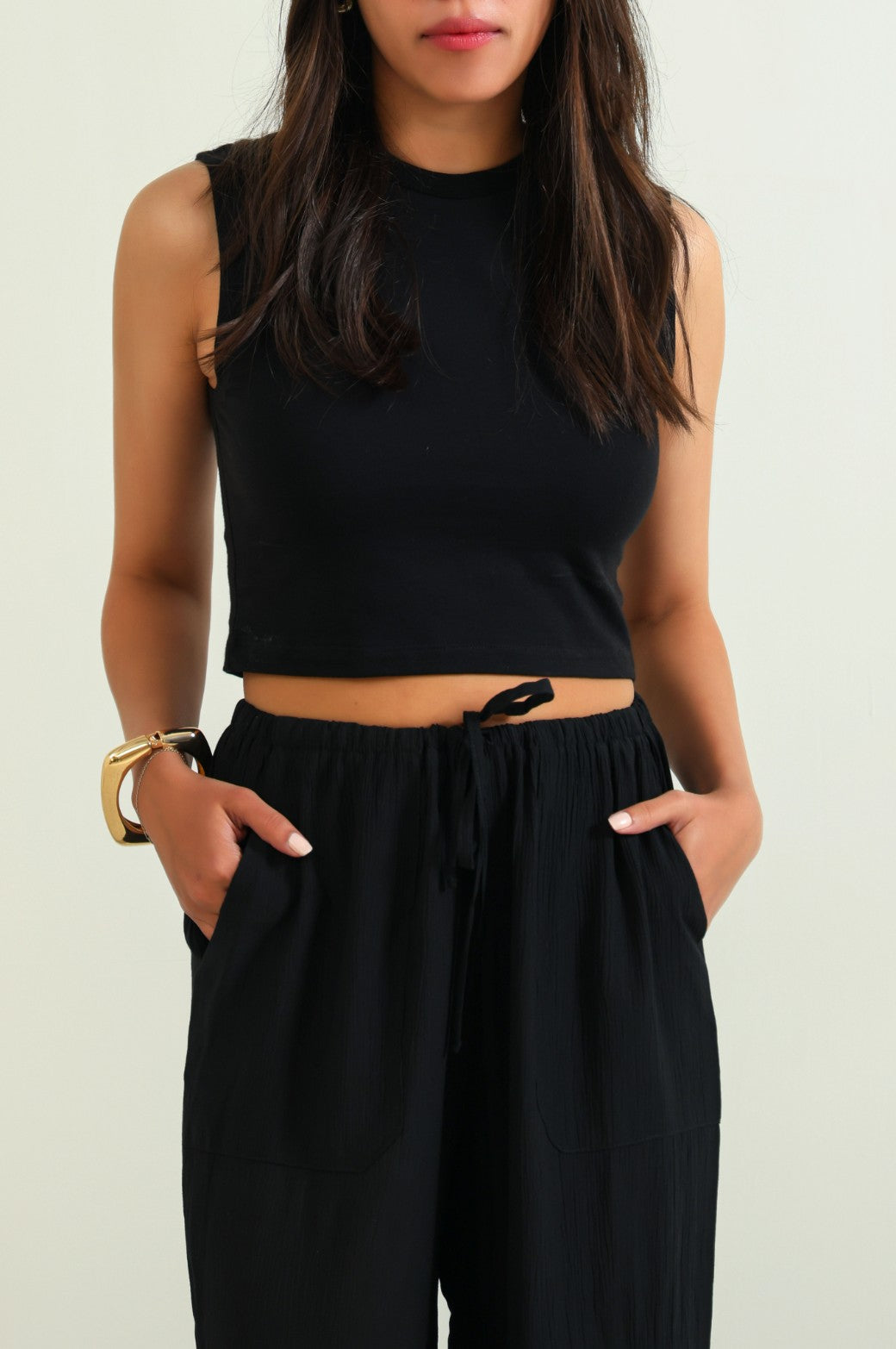 BLACK EVERYDAY TANK TOP