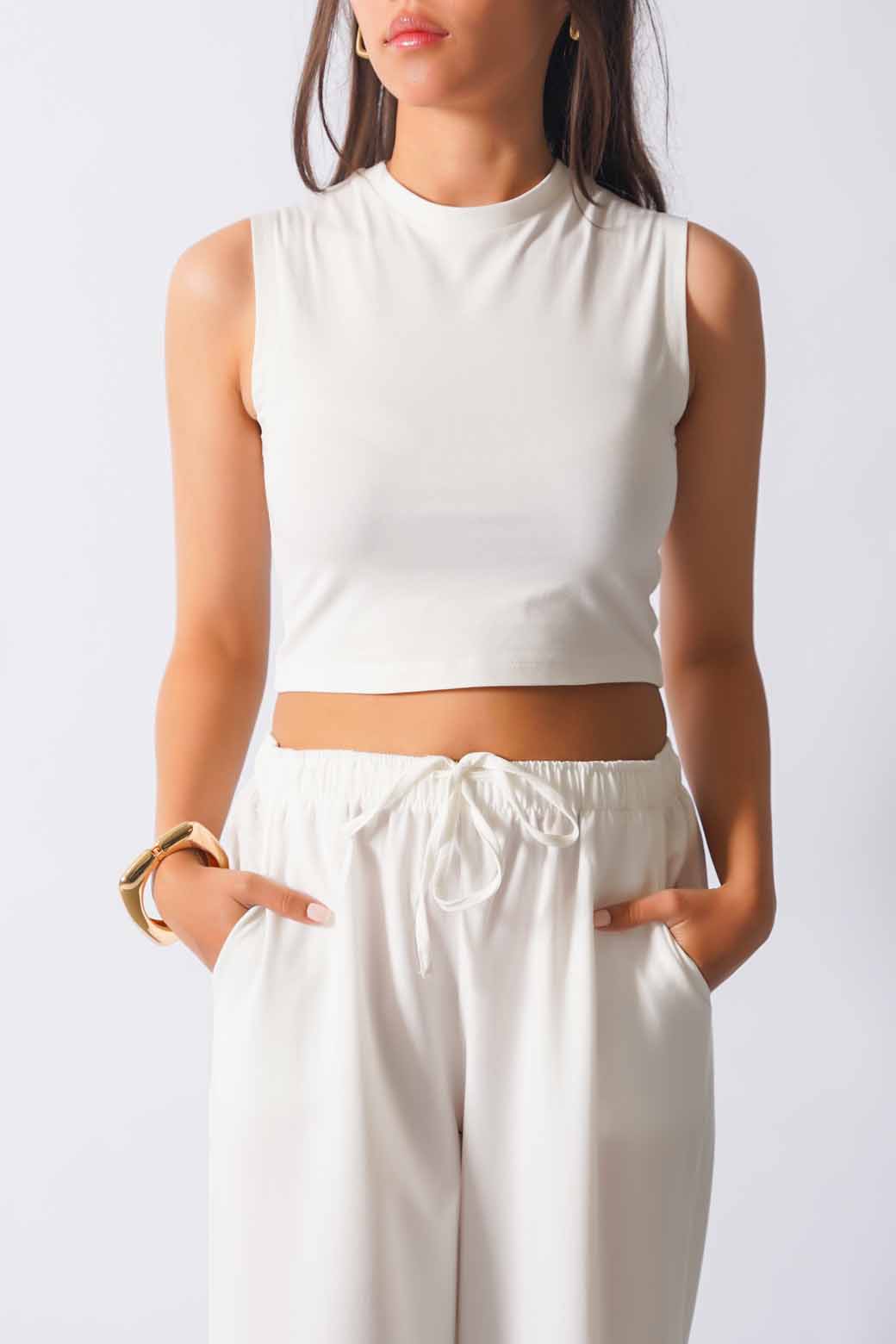 WHITE EVERYDAY TANK TOP