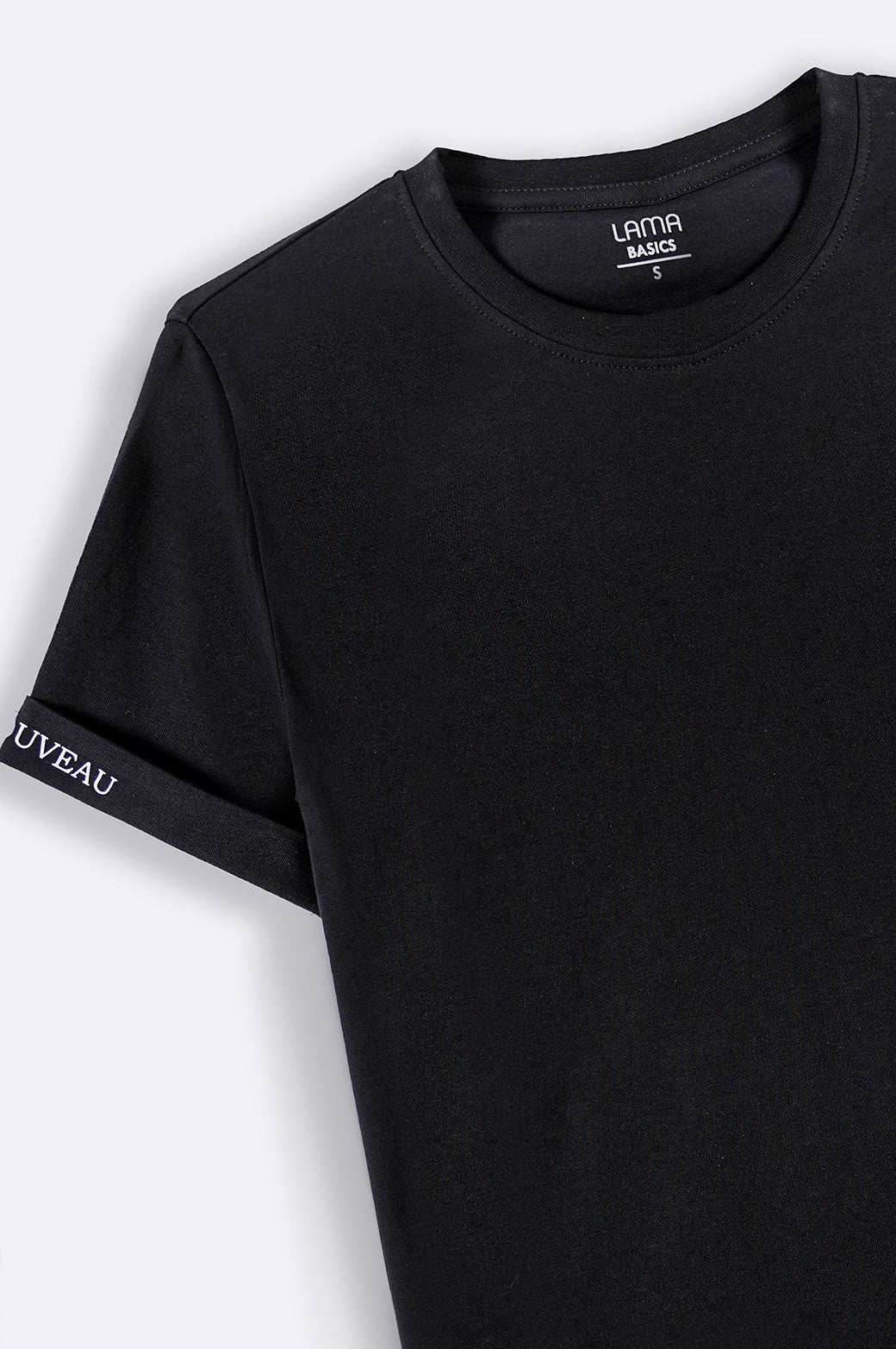 BLACK TEE WITH SLEEVE PRINT