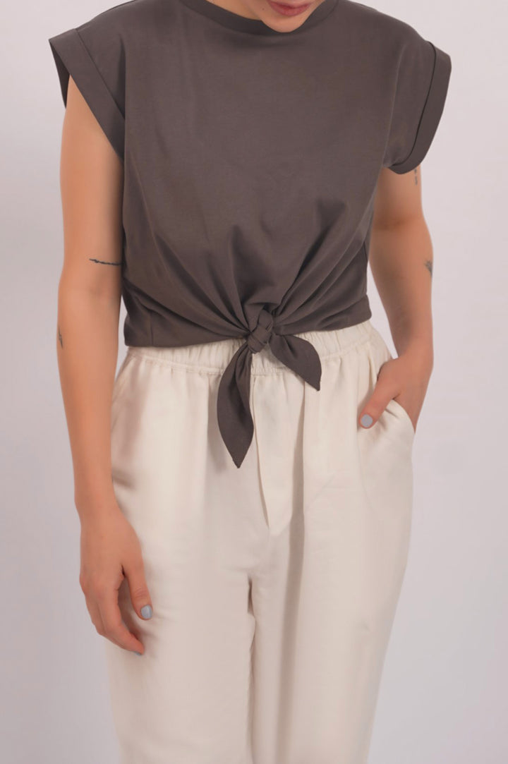 CHARCOAL FRONT KNOT TEE