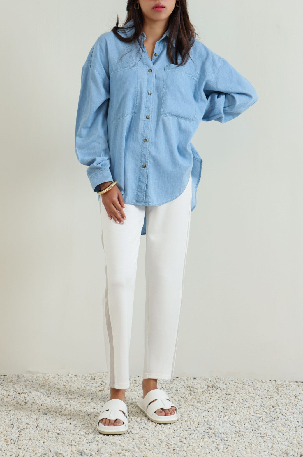 MID BLUE PATCH POCKET DENIM SHIRT