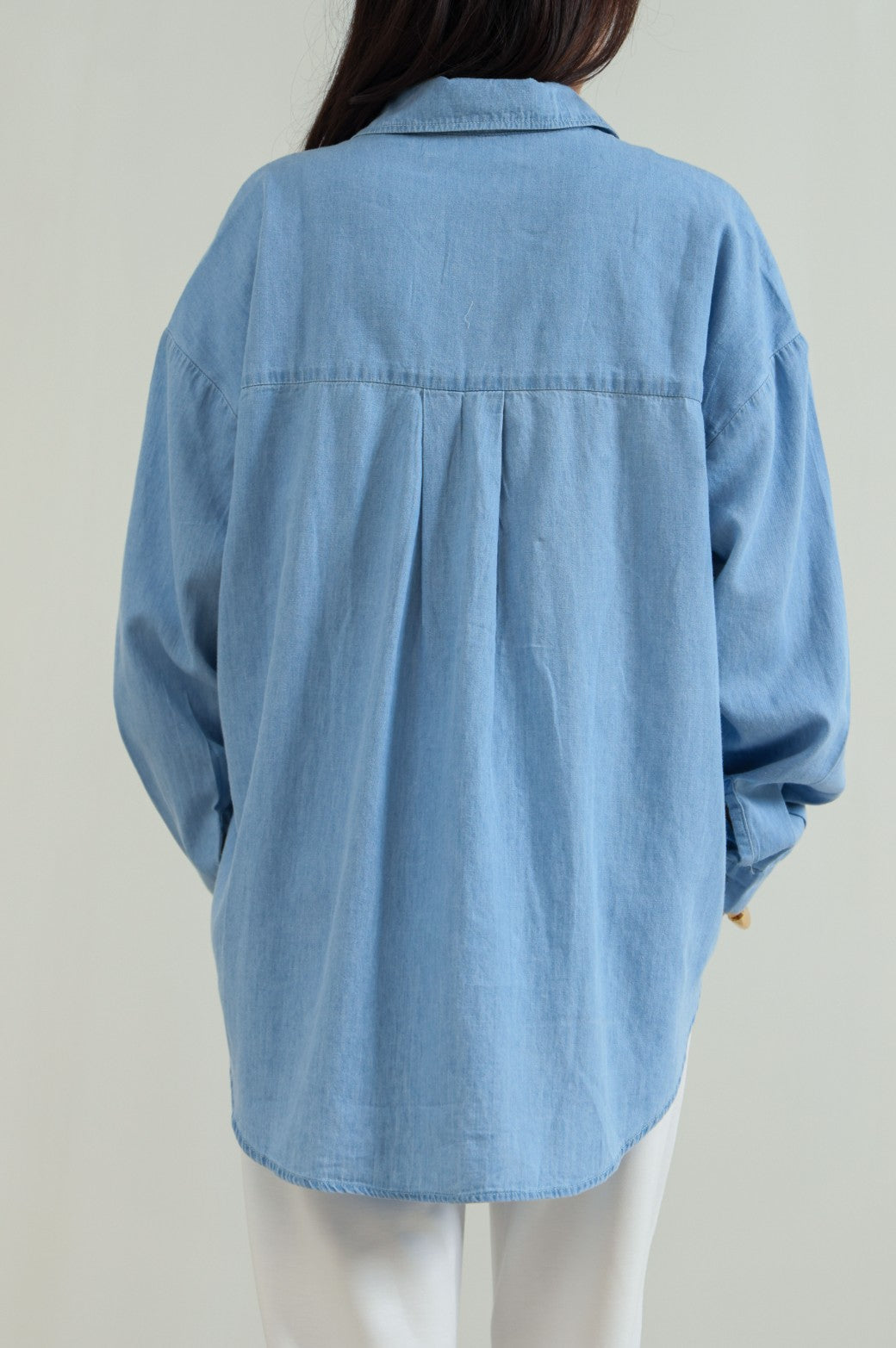 MID BLUE PATCH POCKET DENIM SHIRT