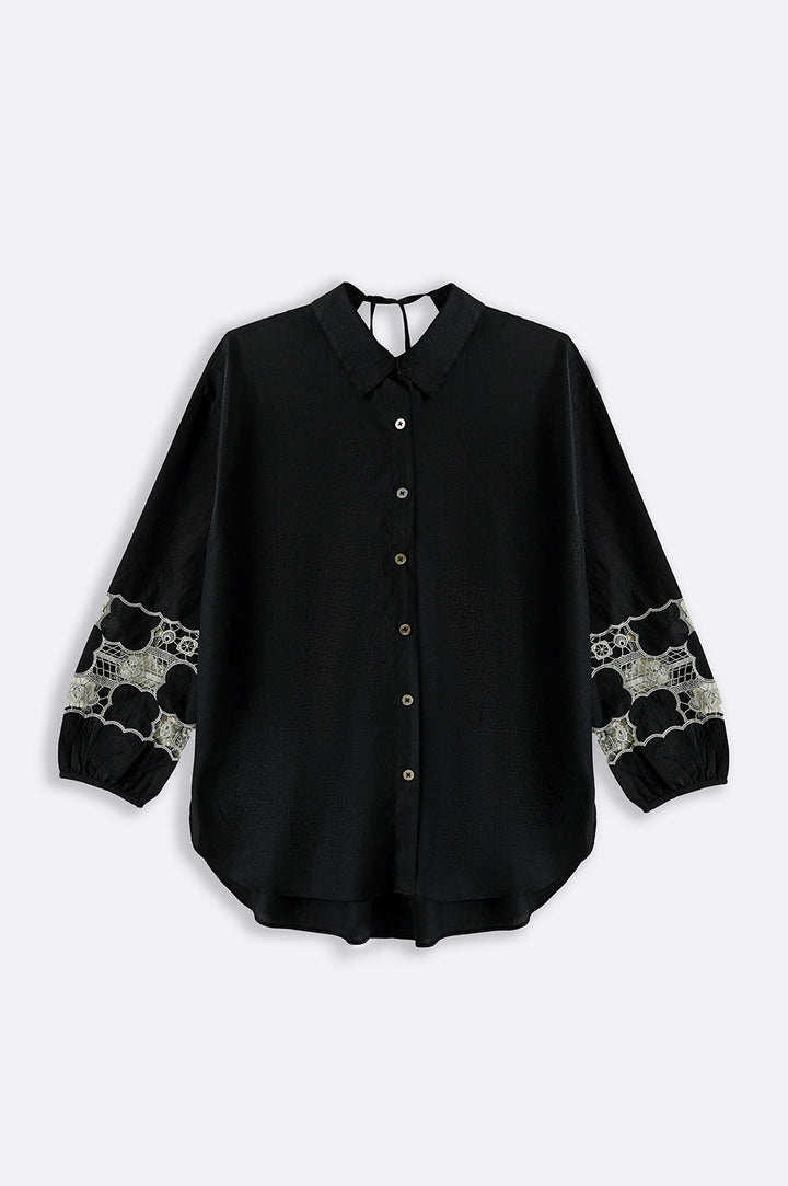 BLACK CROCHET SLEEVE BLOUSE