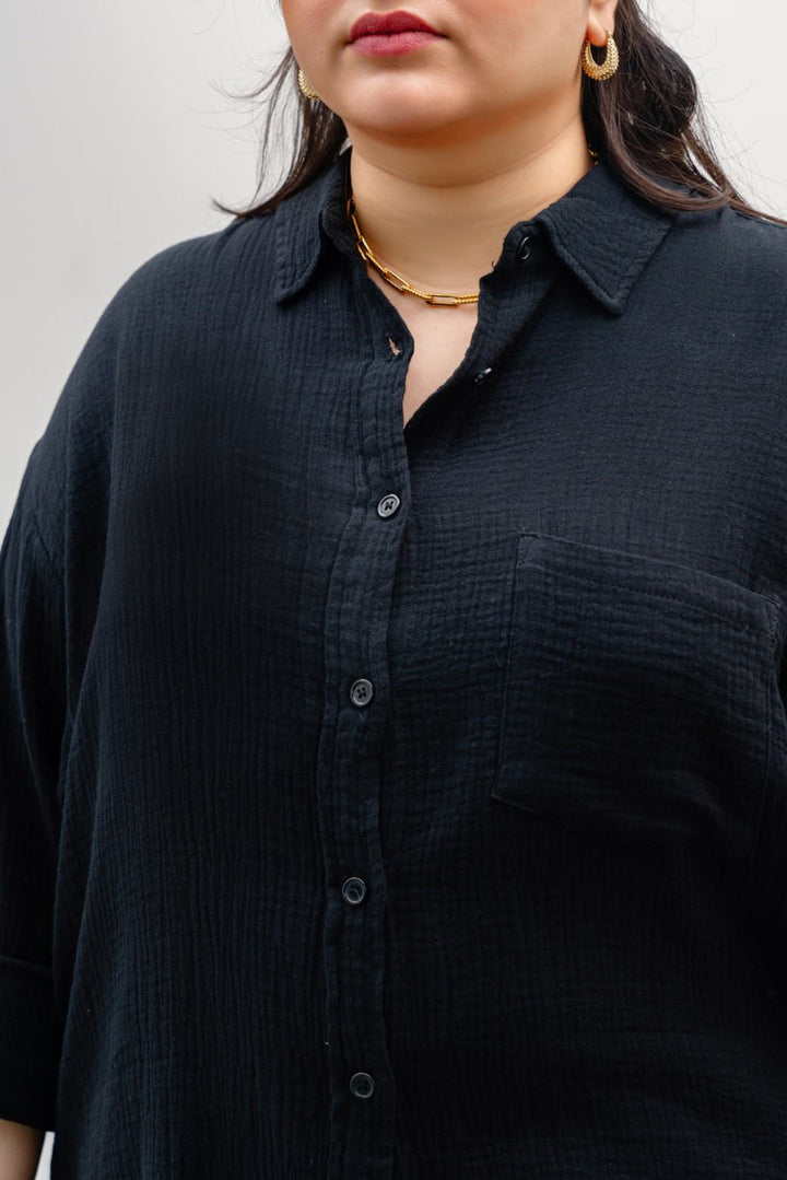 BLACK CURVE MUSLIN SHIRT