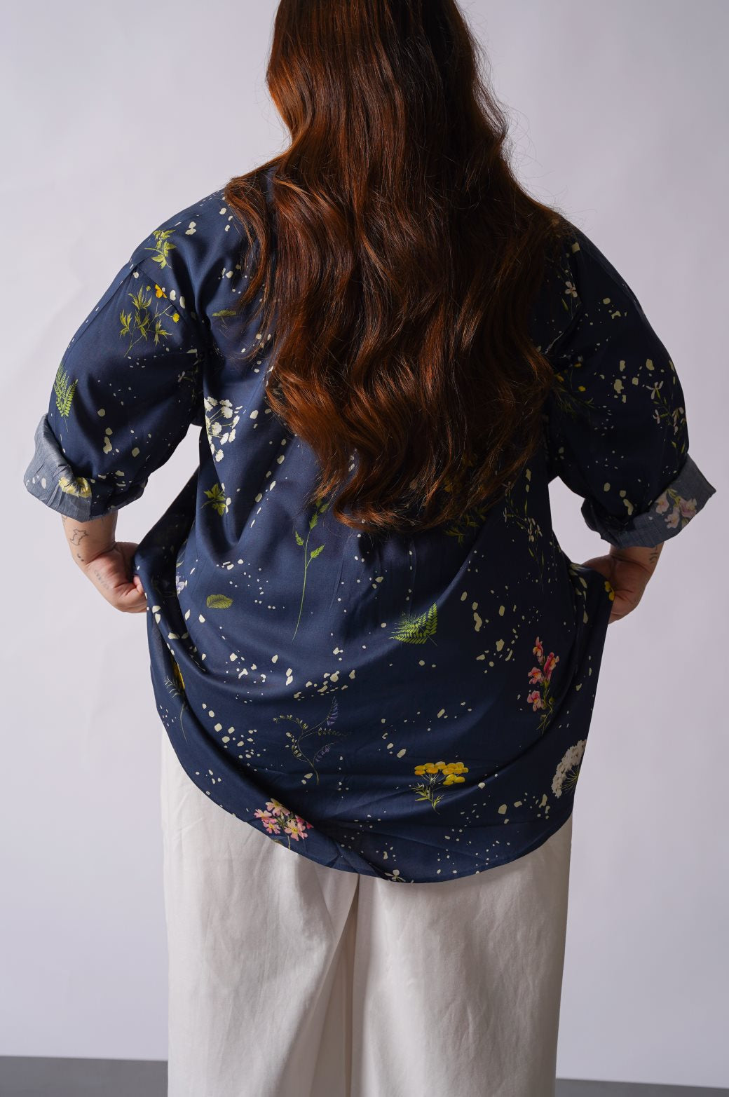 BLUE CURVE FLORAL SHIRT