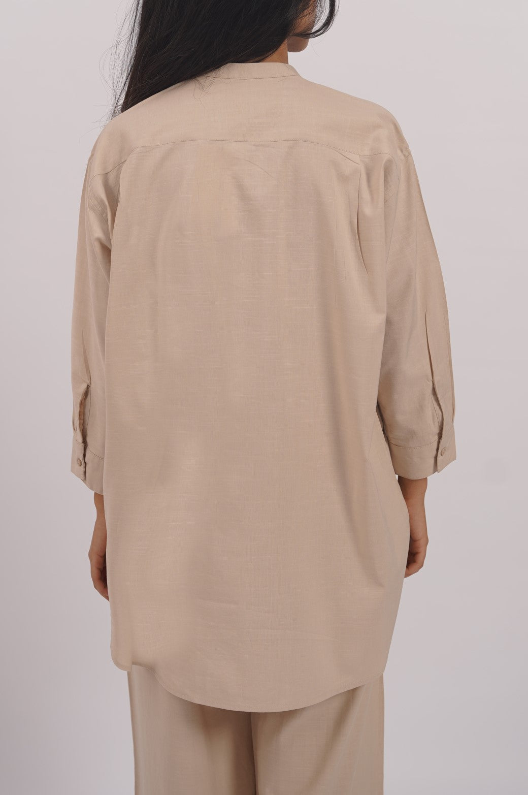 BEIGE BAND COLLAR SHIRT