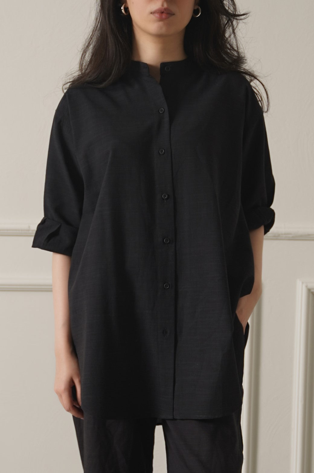 BLACK BAND COLLAR SHIRT