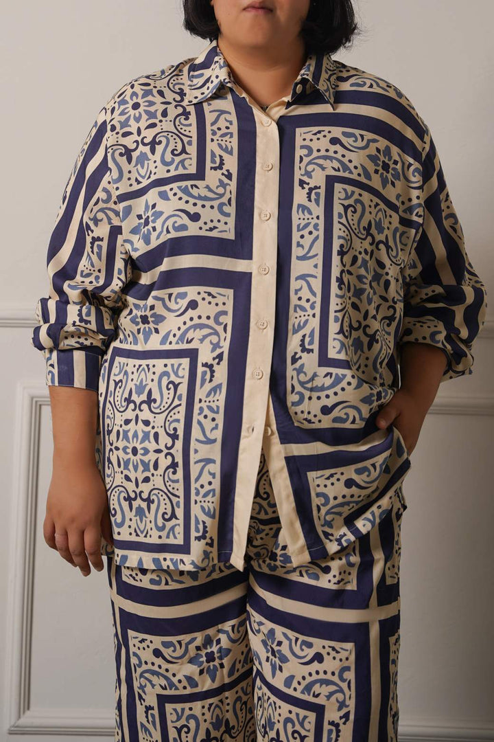 BLUE PORCELAIN PRINTED SHIRT