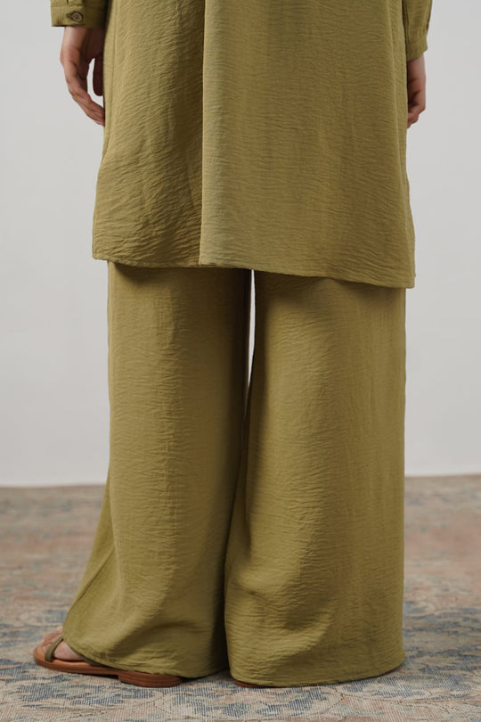 GREEN SLINKY WIDE LEG PANTS