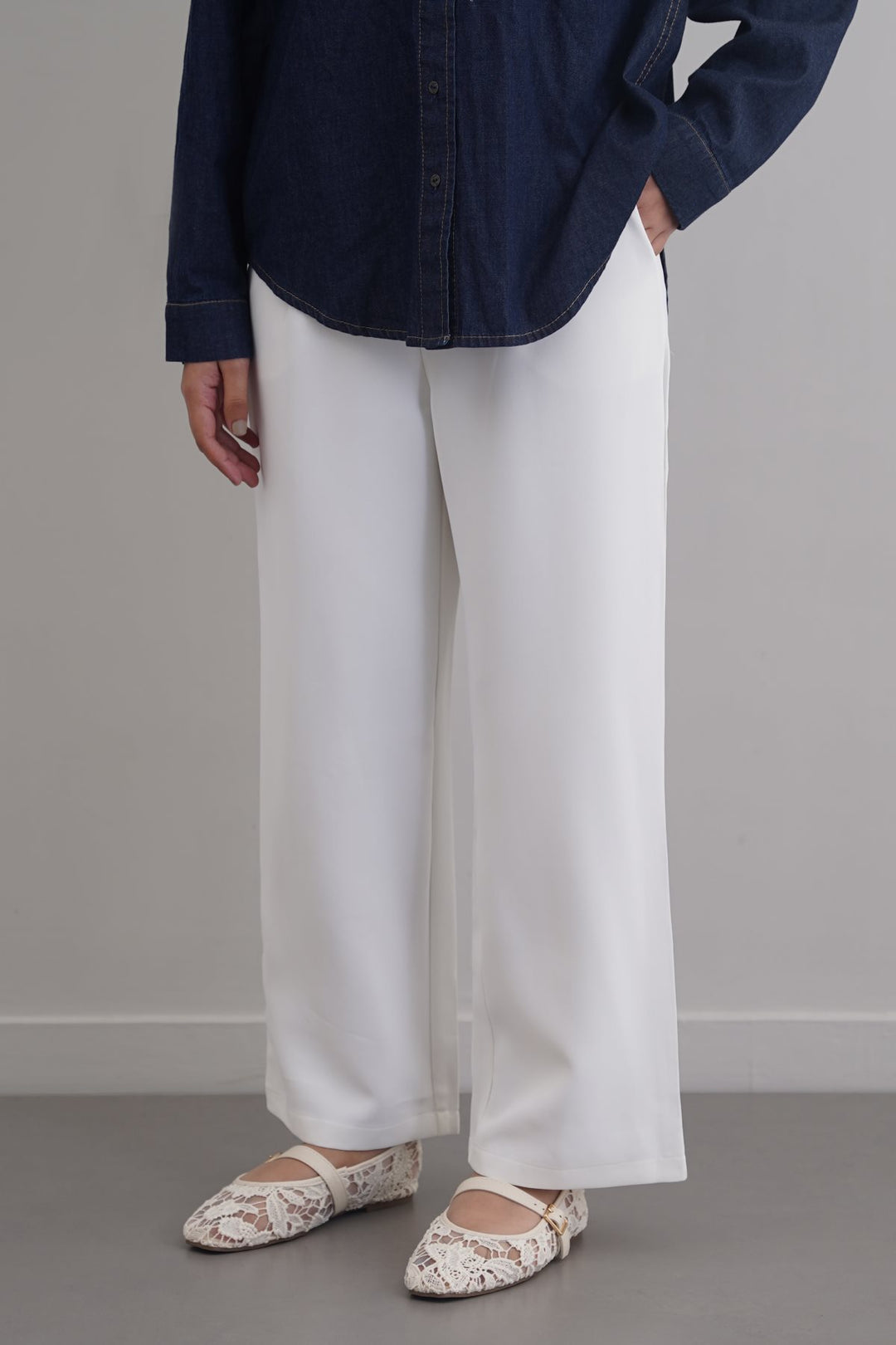 WHITE ANKLE TAILORED TROUSERS