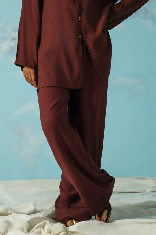 WINE FLOWY TEXTURED PANTS