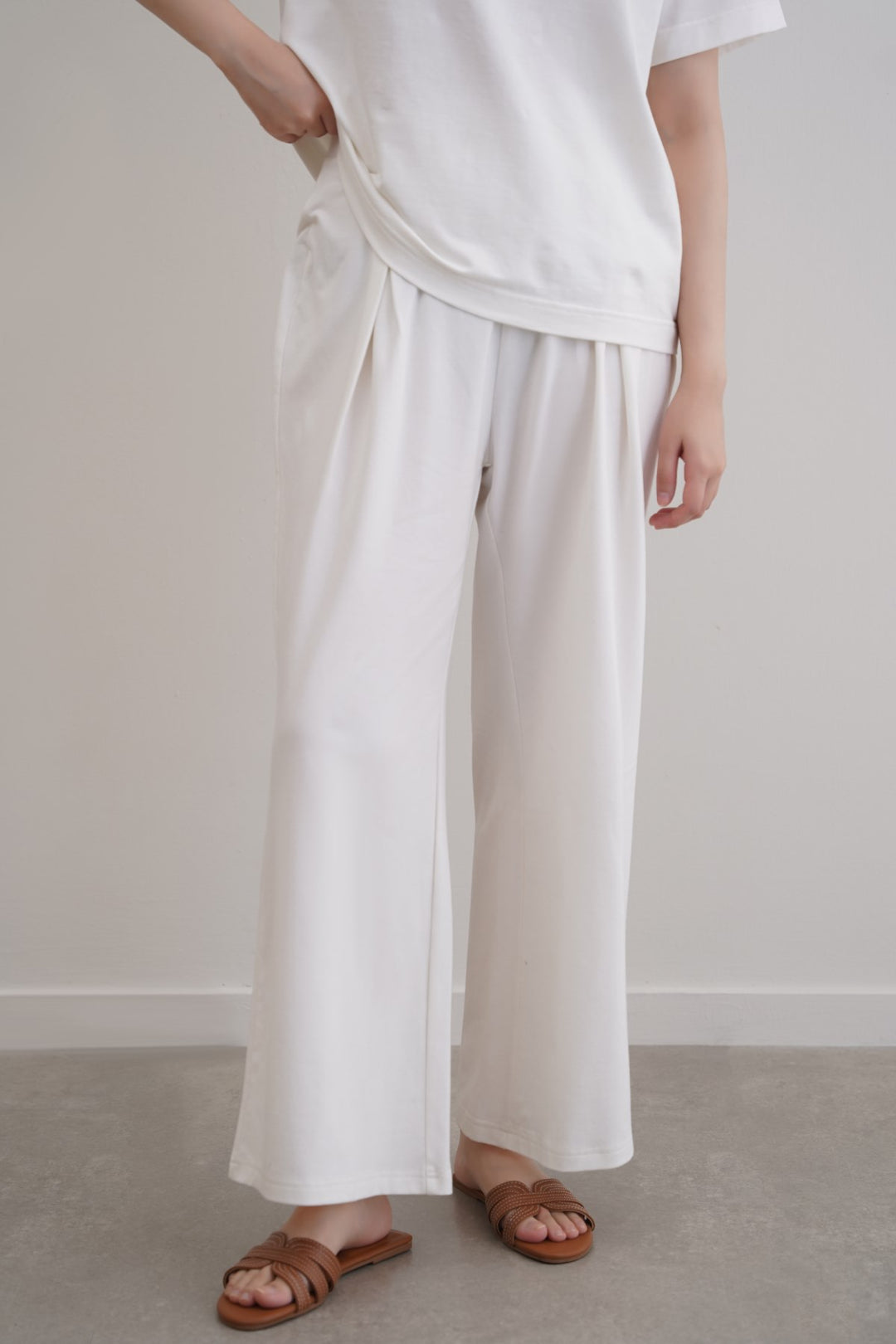 STRAIGHT BOX-PLEAT TROUSERS