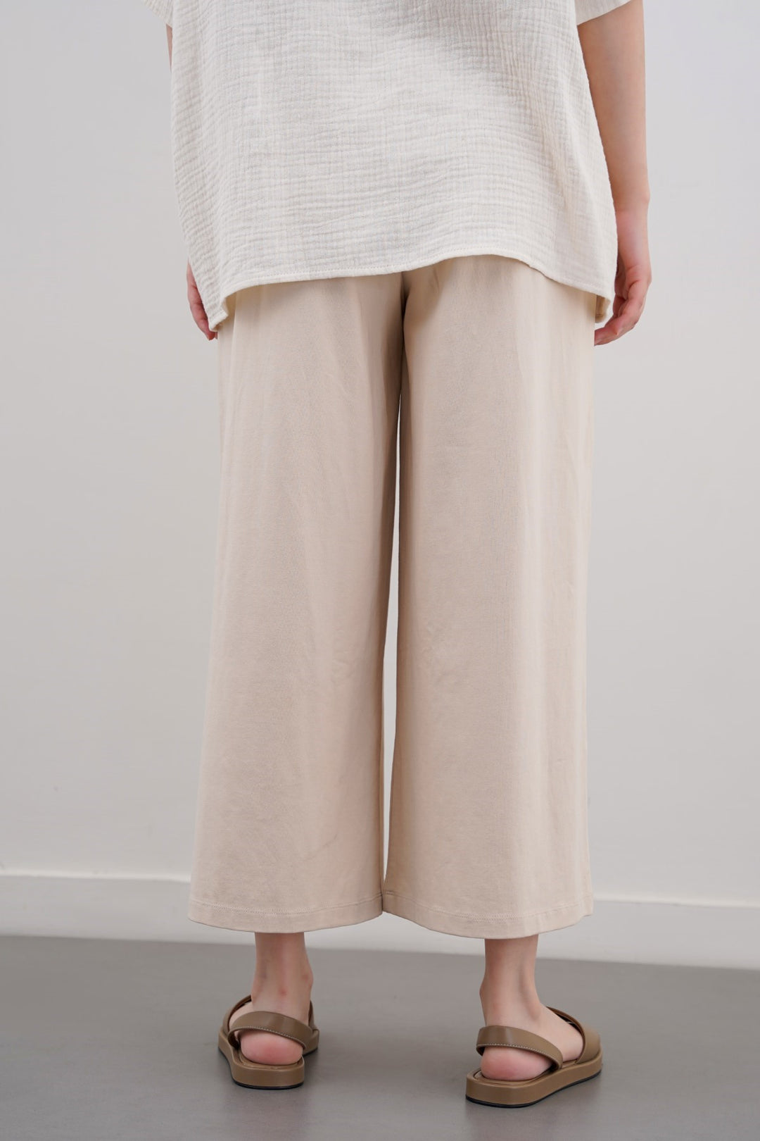 IVORY CROPPED WIDE PANTS