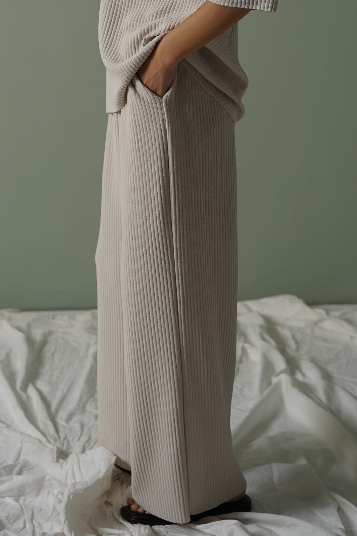 【NOKCHA】warm accent oval pants/ベージュS s-l400.jpg