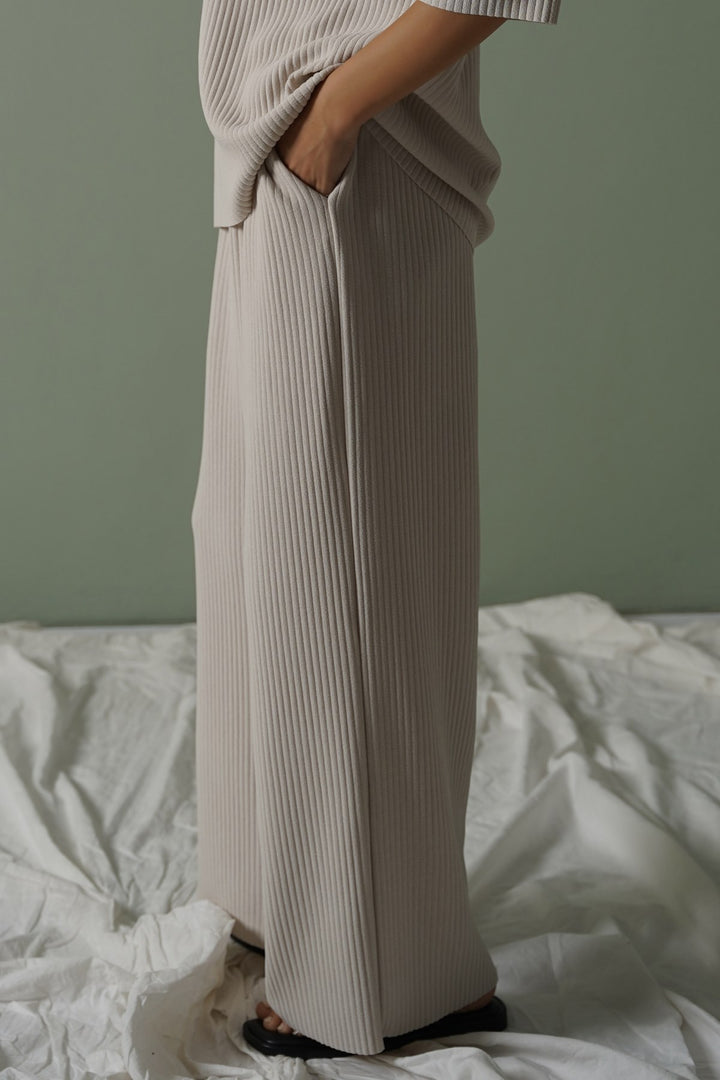 BEIGE LINEA STRETCHY TROUSERS