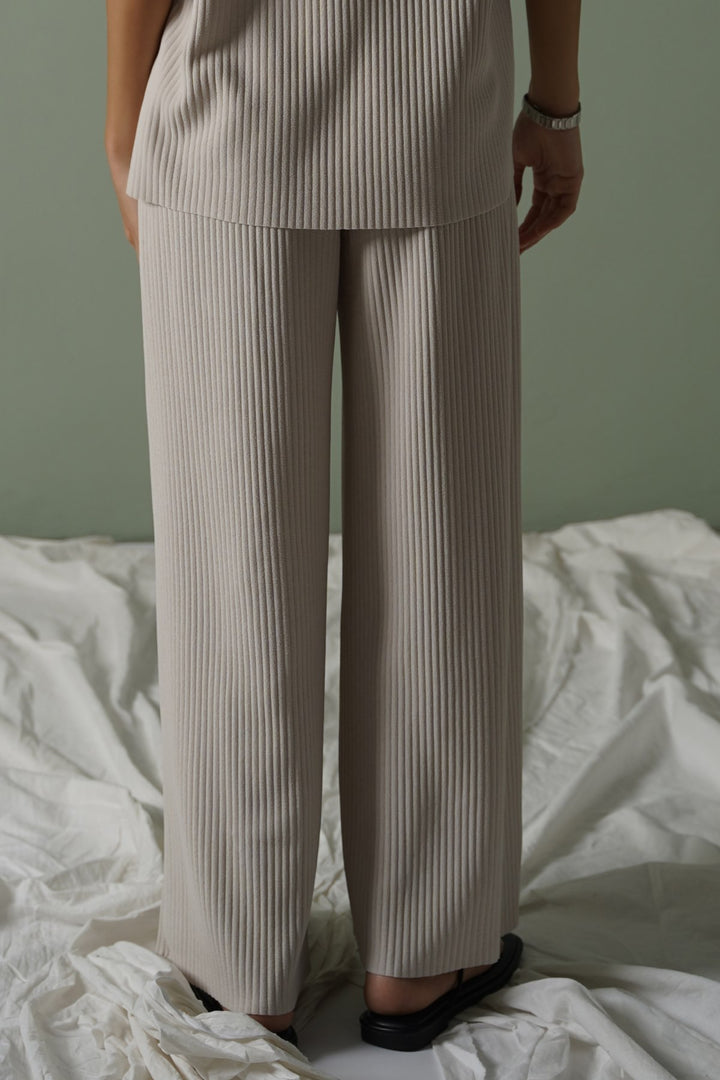 BEIGE LINEA STRETCHY TROUSERS
