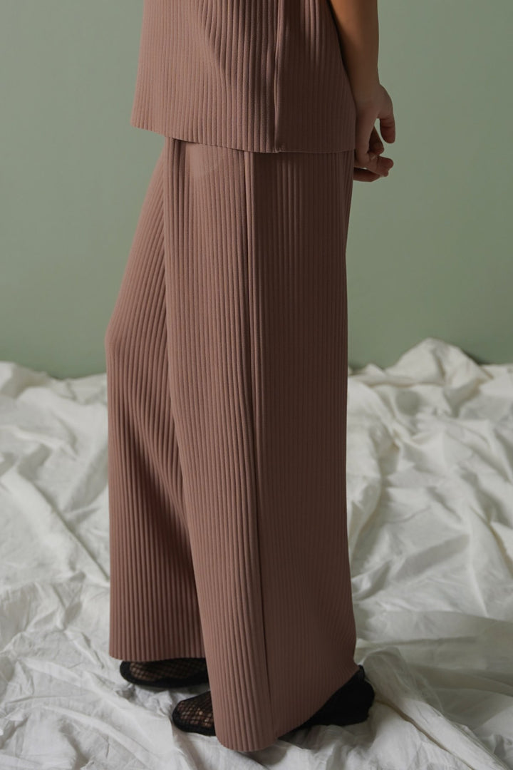 BROWN LINEA STRETCHY TROUSERS