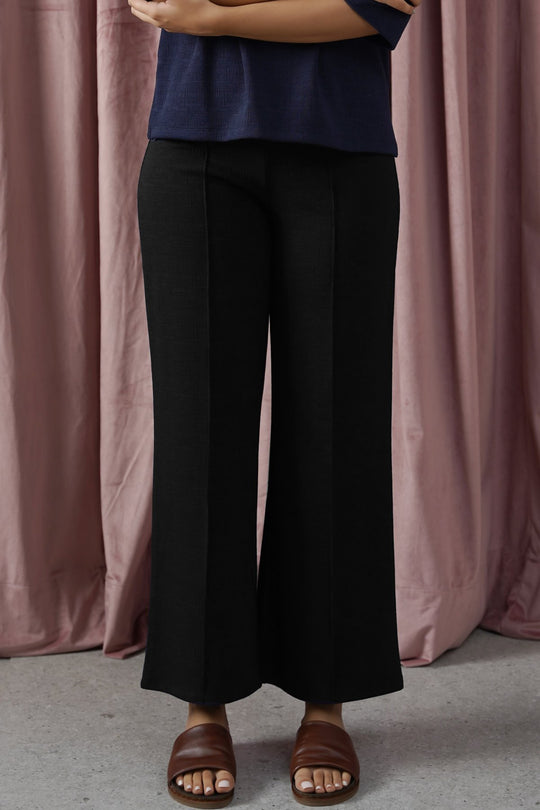 BLACK STRETCHY PANTS WITH PLEAT