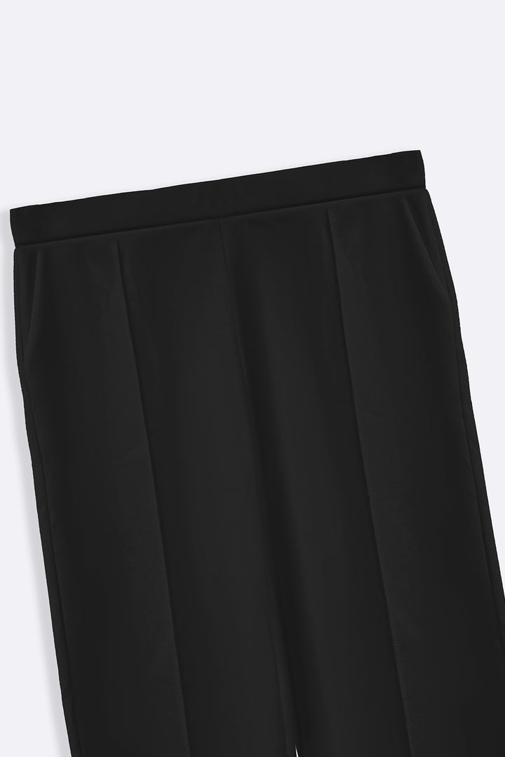 BLACK STRAIGHT LOOSE TROUSERS