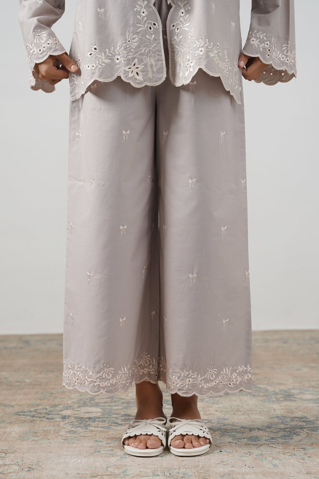 PARADISE EMBROIDERED PANTS