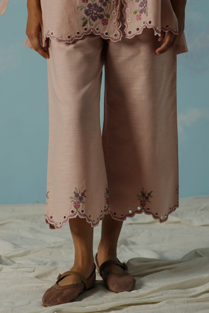TEA PINK NEEDLEPOINT BERRIES CULOTTE