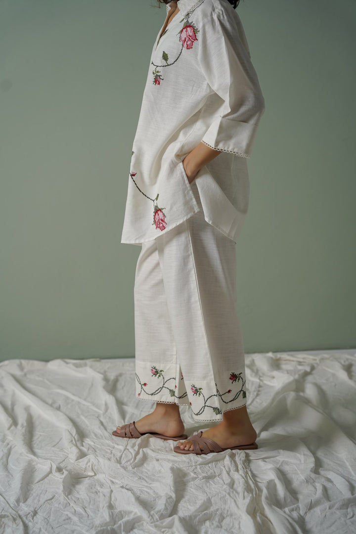 WHITE ROSATINI PANTS