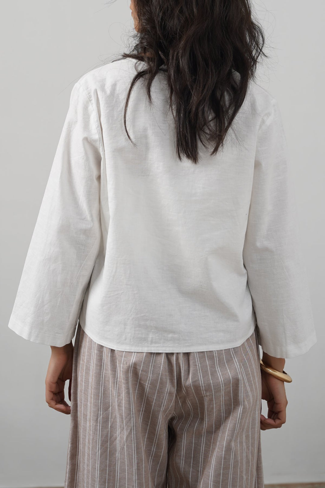 LINEN BOW BLOUSE