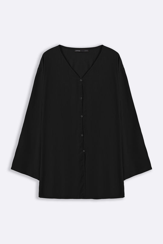 BLACK FLOWY TEXTURED BLOUSE