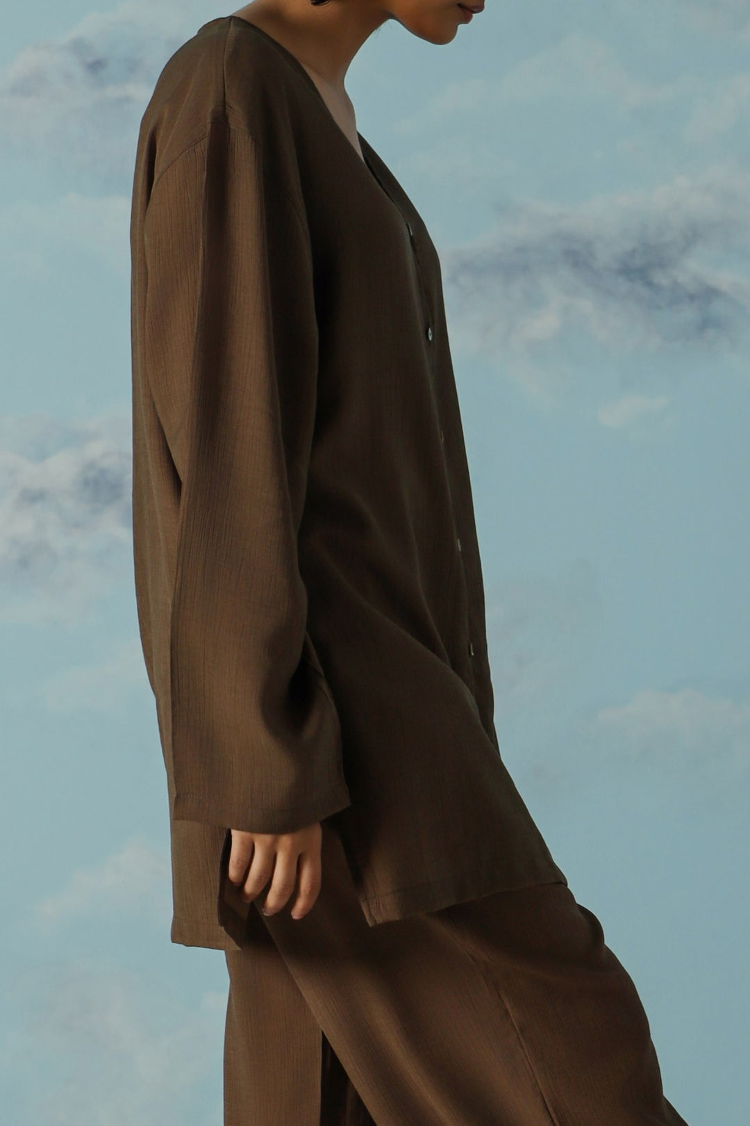 OLIVE FLOWY TEXTURED BLOUSE