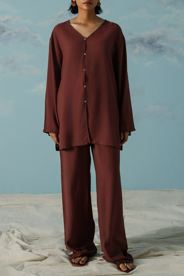 WINE FLOWY TEXTURED BLOUSE