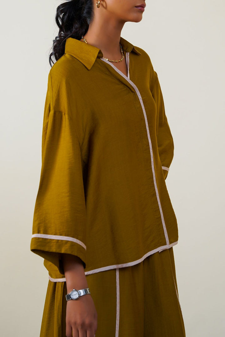 OLIVE CLOVER SILKY BLOUSE