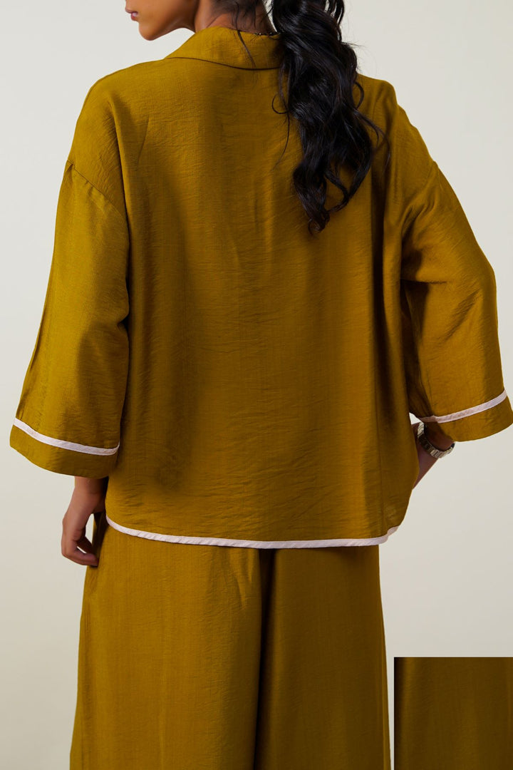 OLIVE CLOVER SILKY BLOUSE