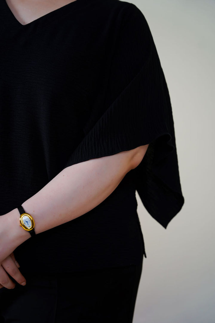 BLACK BATWING FLOWY SHIRT