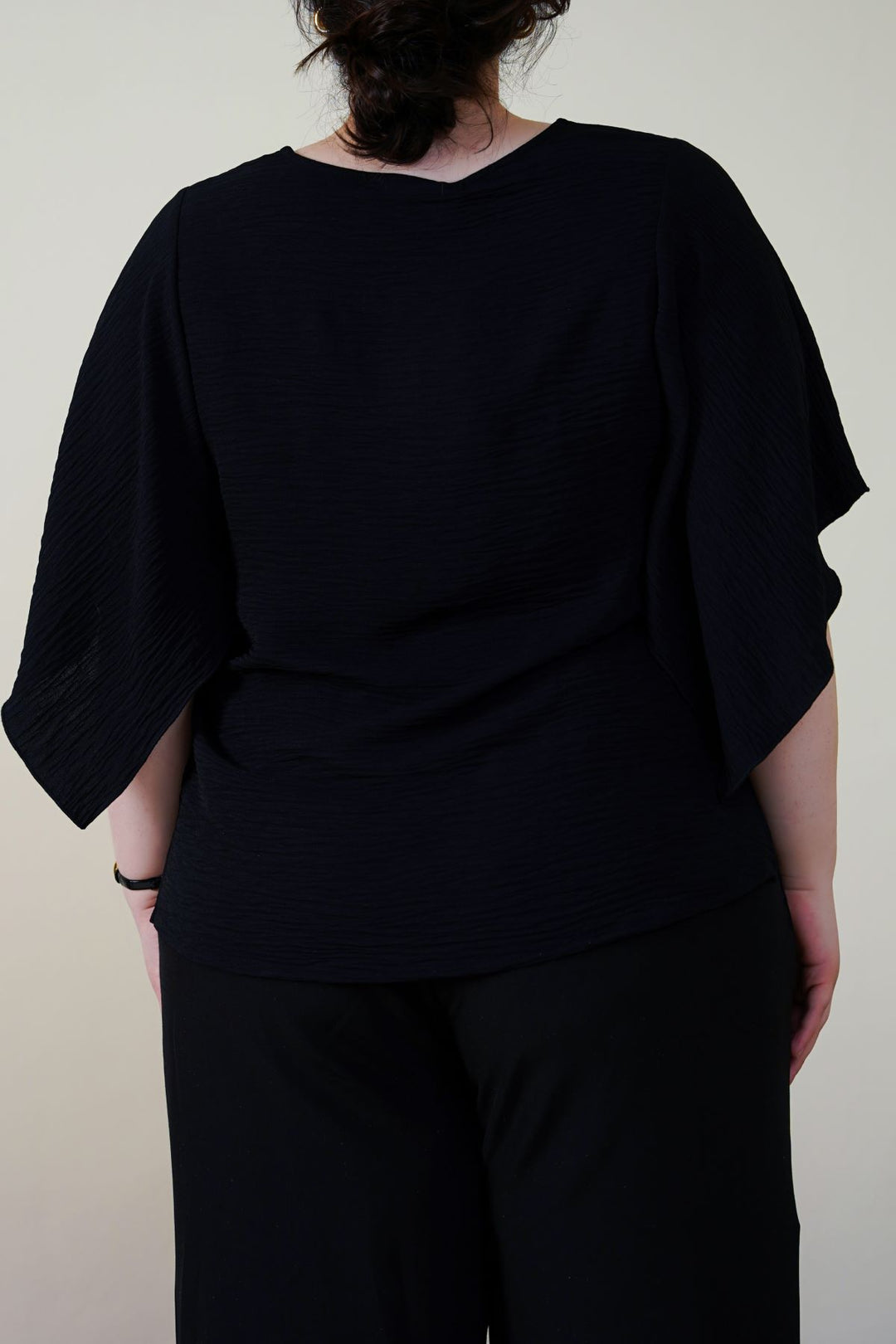BLACK BATWING FLOWY SHIRT