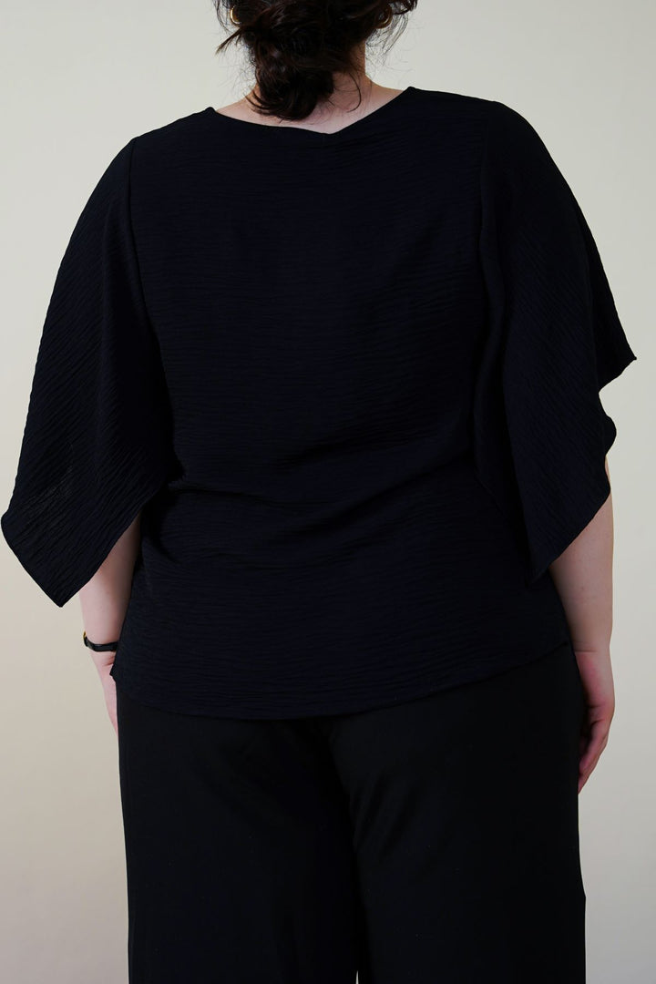 BLACK BATWING FLOWY SHIRT