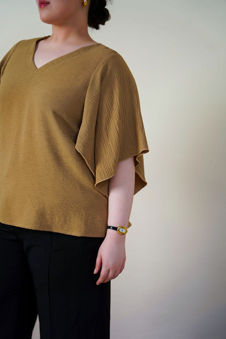 TAUPE BATWING FLOWY SHIRT